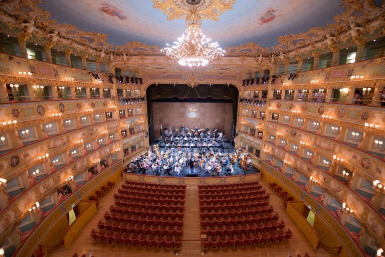 Music appreciation group in Italy